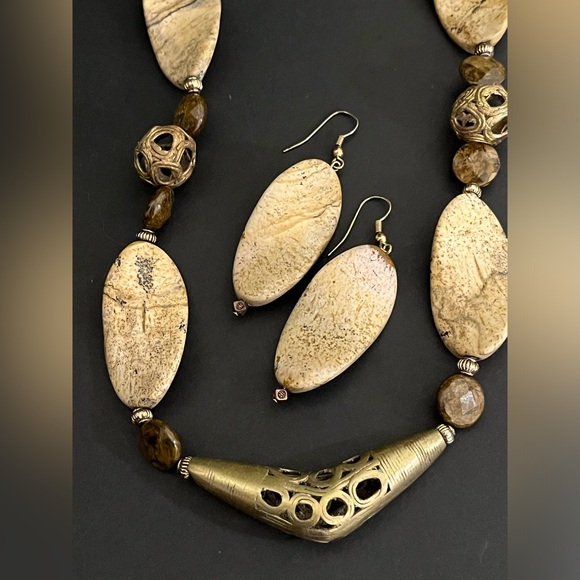 Stone and Brass Necklace and Earring Set - Picture 3 of 6